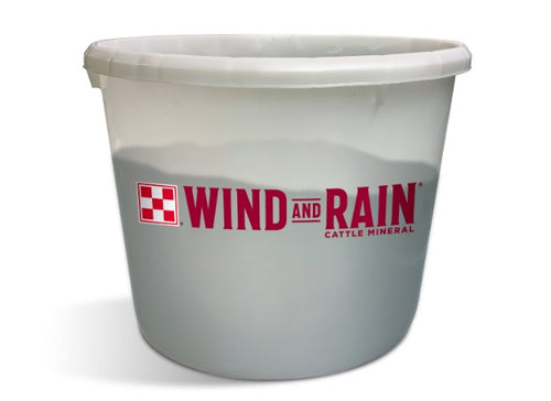 Purina Wind & Rain® All Season 4 Mineral Cattle Tub