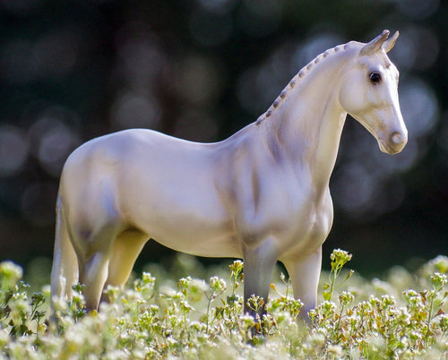 Breyer Pearly Grey Trakehner Retired
